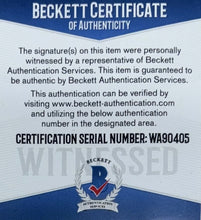 Load image into Gallery viewer, SUGAR RAY LEONARD, ROBERTO DURAN, THOMAS HEARNS & MARVIN HAGLER, “Four Kings” Signed Boxing Gloves Display1