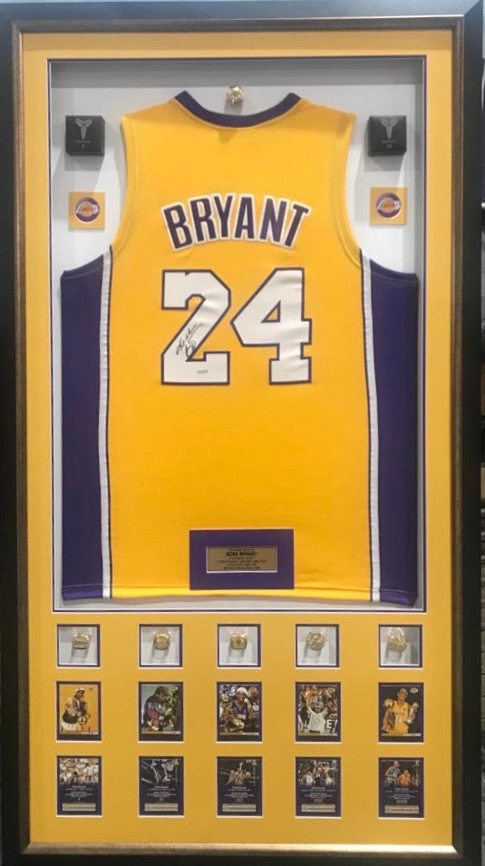 Kobe Bryant Signed Lakers Jersey Display – Superstars Legends