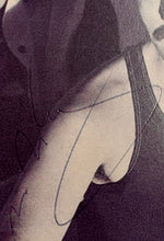 Load image into Gallery viewer, QUEEN - FREDDIE MERCURY, BRIAN MAY,ROGER TAYLOR & JOHN DEACON Signed “The Works” Vinyl LP Collage Display