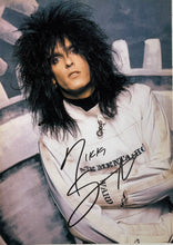 Load image into Gallery viewer, MOTLEY CRUE - VINCE NEIL, TOMMY LEE & NIKKI SIXX Signed Photos & Record Collage Display