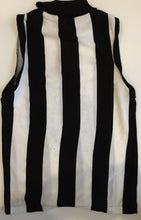 Load image into Gallery viewer, Detailed Fabric Texture of Signed Jumper