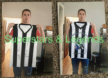 Load image into Gallery viewer, COLLINGWOOD “2010 Premiers” Team Signed Jumper Display