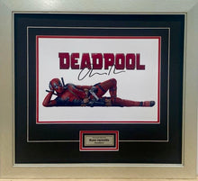 Load image into Gallery viewer, DEADPOOL - RYAN REYNOLDS Signed Photo Display
