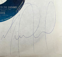 Load image into Gallery viewer, MICHAEL JACKSON &amp; TITO JACKSON Signed 7” Vinyl Sleeve &amp; Album LP Display
