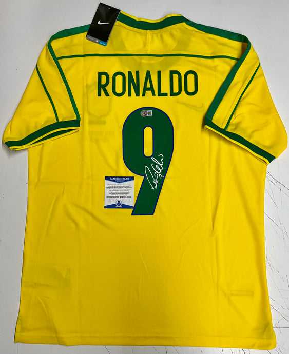 Ronaldo Luís Nazário signed Brazil 1998 World Cup jersey
