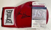 Load image into Gallery viewer, SUGAR RAY LEONARD, ROBERTO DURAN, THOMAS HEARNS &amp; MARVIN HAGLER, “Four Kings” Signed Boxing Trunks &amp; Glove Display3
