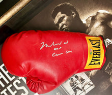 Load image into Gallery viewer, MUHAMMAD ALI aka CASSIUS CLAY Signed Boxing Glove Display
