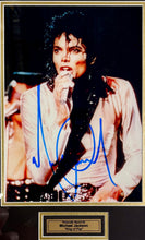 Load image into Gallery viewer, MICHAEL JACKSON Signed Photo &amp; Album LP Display
