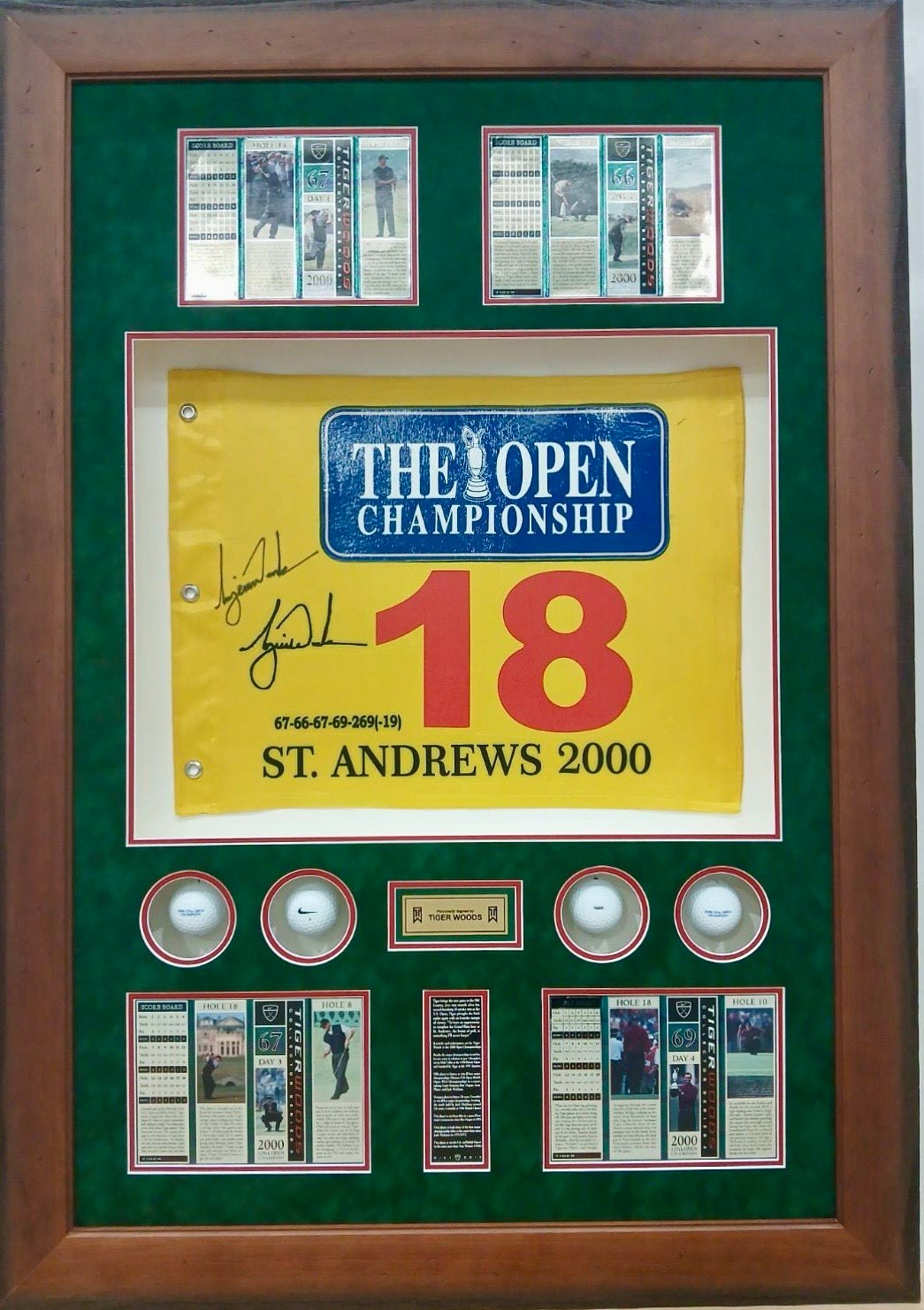 TIGER WOODS Signed 2000 The Open Pin Flag Display