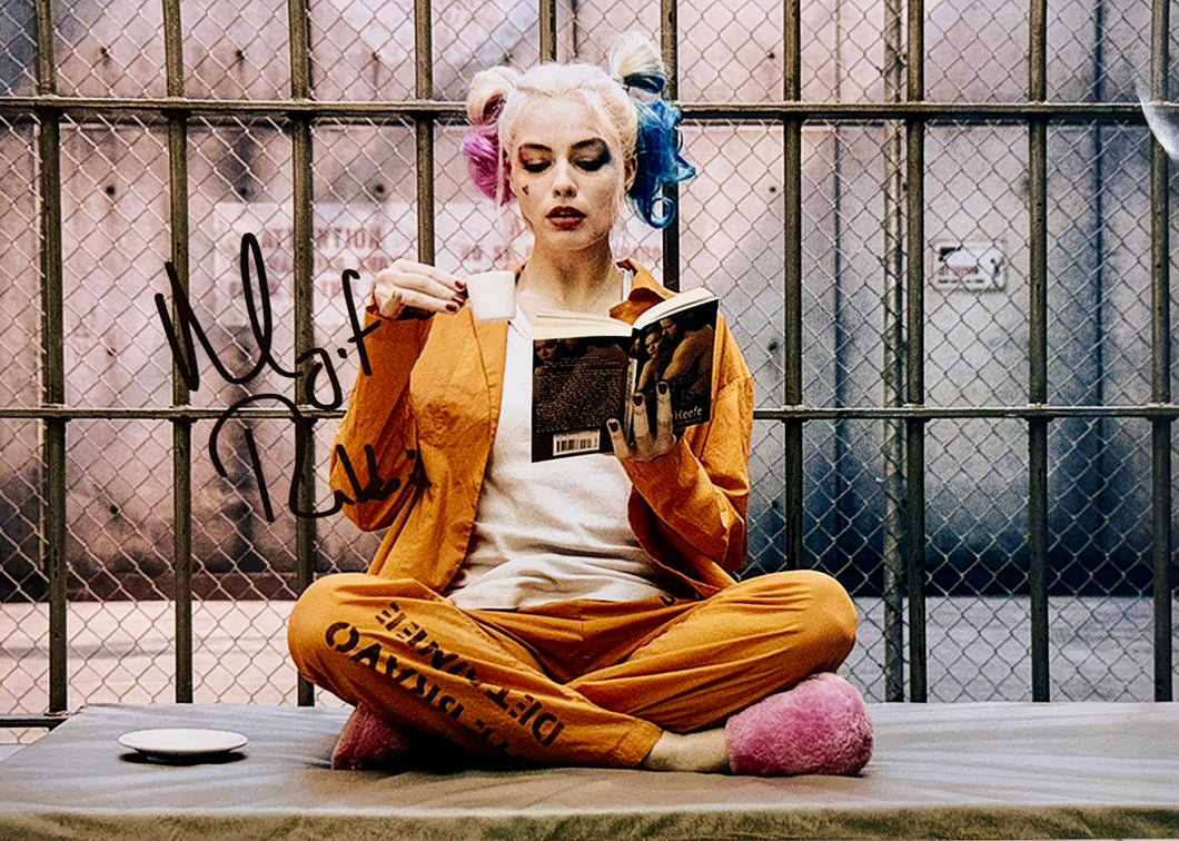 THE SUICIDE SQUAD - MARGOT ROBBIE Signed Photo Collage Display