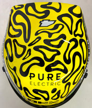 Load image into Gallery viewer, LANDO NORRIS Signed 2025 F1 Helmet
