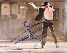 Load image into Gallery viewer, MICHAEL JACKSON &amp; QUINCY JONES Signed Photos &amp; Album LP Display
