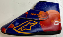 Load image into Gallery viewer, OSCAR PIASTRI Signed McLaren F1 Team Race Boot2
