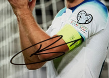 Load image into Gallery viewer, HARRY KANE Signed Photo &amp; Card Collage Display2
