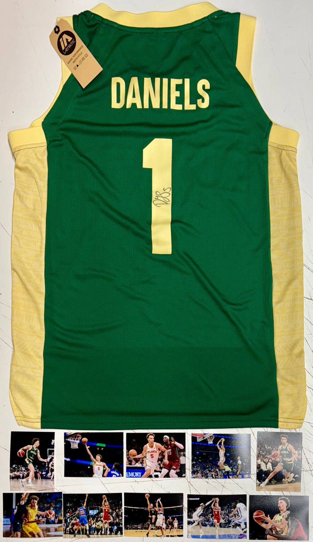DYSON DANIELS Signed Australia Boomers Jersey Display
