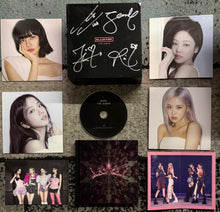 Load image into Gallery viewer, BLACKPINK - LISA, JENNIE, JISOO &amp; ROSE Signed CD &amp; Photo Collage Display
