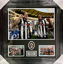 Load image into Gallery viewer, DANE SWAN &amp; ALAN DIDAK Signed &quot;2010 Premiers&quot; Photo &amp; Medal Collage Display
