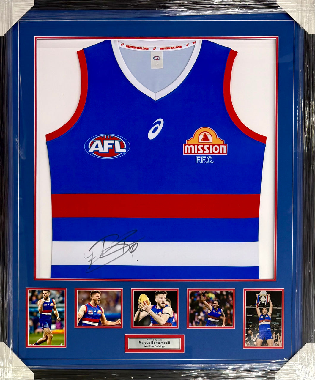 MARCUS BONTEMPELLI Signed Western Bulldogs Jumper Display