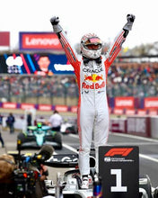 Load image into Gallery viewer, MAX VERSTAPPEN Signed 2025 Japan GP F1 Helmet
