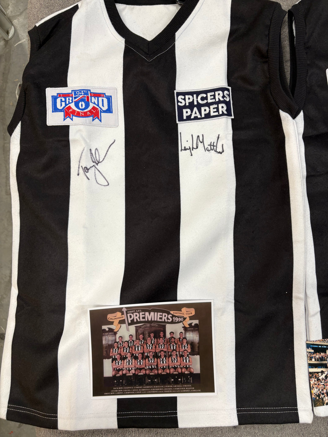 TONY SHAW & LEIGH MATTHEWS “1990 Premiers” Signed Collingwood Jumper Display