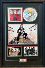 Load image into Gallery viewer, PEARL JAM - EDDIE VEDDER Signed Photo &amp; CD Collage Display3
