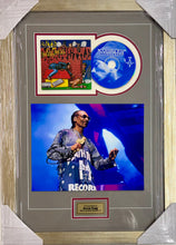 Load image into Gallery viewer, SNOOP DOGGY DOGG Signed Photo &amp; CD Display
