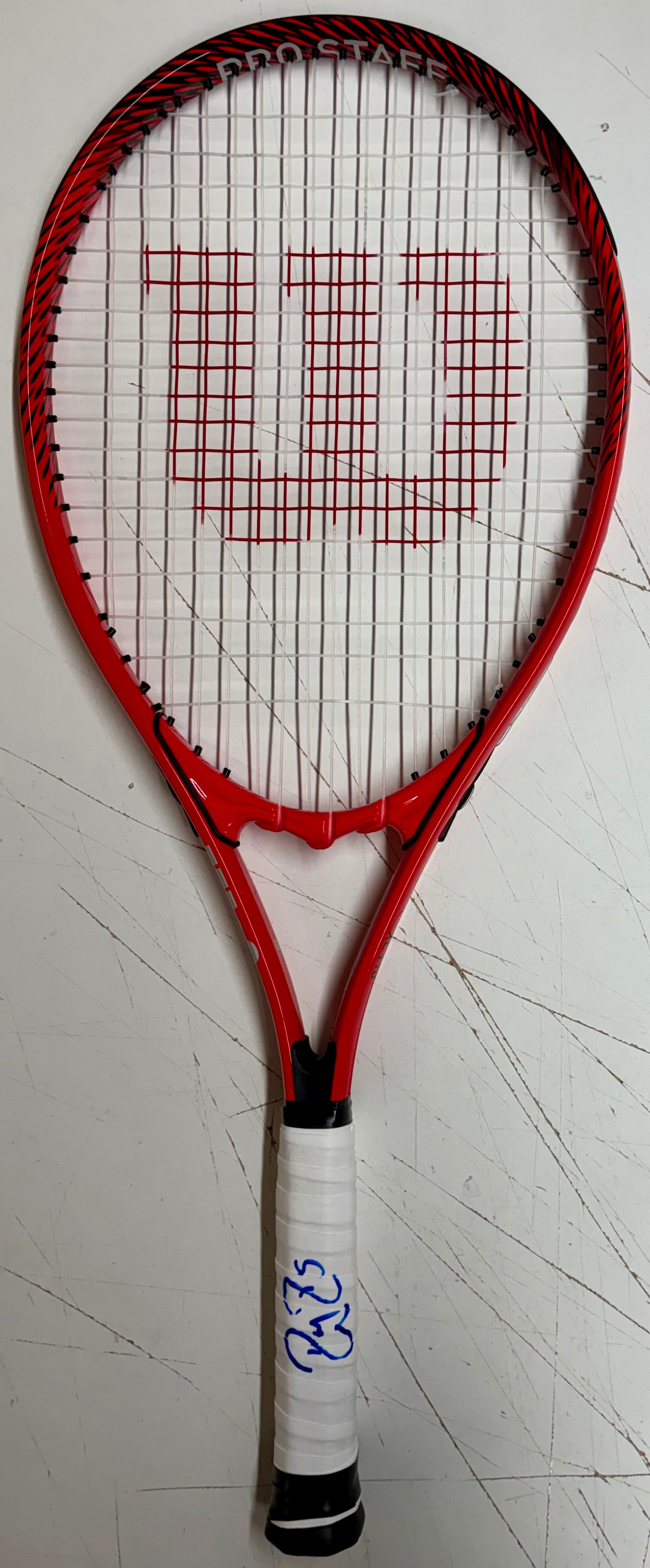 Roger Federer Signed Tennis Racquet & Photo Collage – Superstars