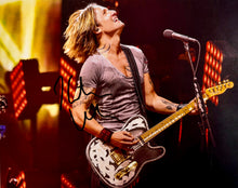 Load image into Gallery viewer, KEITH URBAN Signed Photo &amp; CD Collage Display
