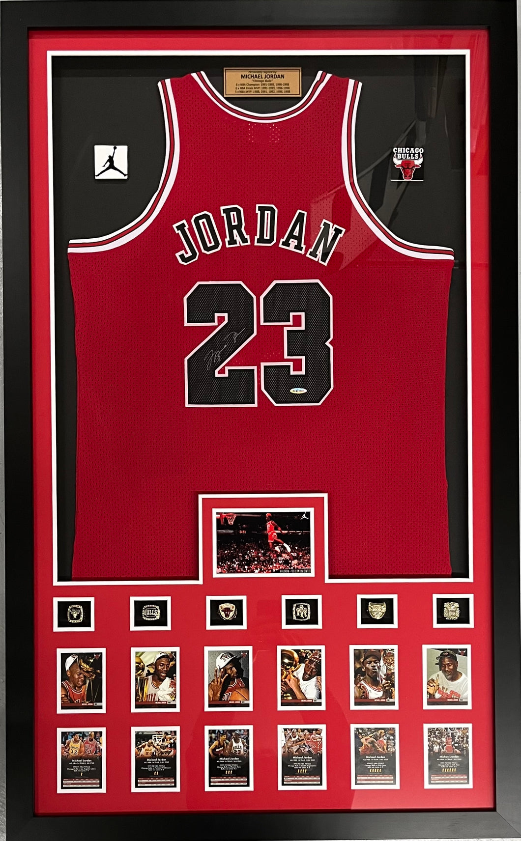 MICHAEL JORDAN Signed Chicago Bulls Red Jersey Display