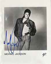 Load image into Gallery viewer, MICHAEL JACKSON Signed Photo &amp; Picture Discs Collage Display
