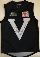 Load image into Gallery viewer, Unframed JONATHAN BROWN &amp; MARK THOMPSON Signed  &quot;2008 Hall of Fame Match 150 Years&quot; Big V Origin Jumper
