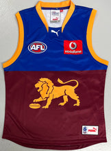 Load image into Gallery viewer, Unframed SIMON BLACK Signed “2003 Norm Smith Medallist” Brisbane Lions Jumper
